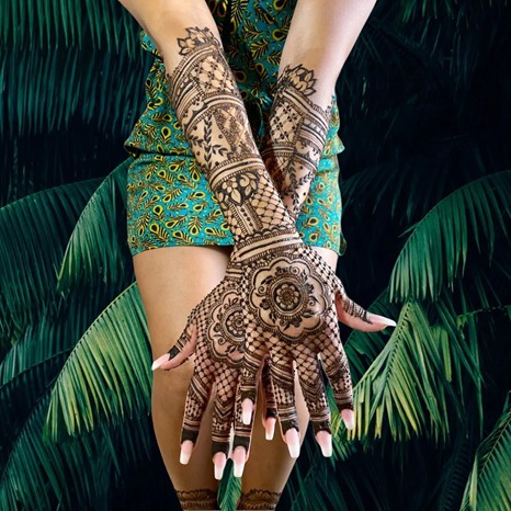 Classic Backside Mehndi Design 